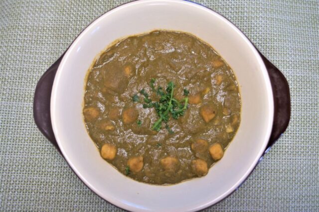 ホウレン草とひよこ豆のカレー