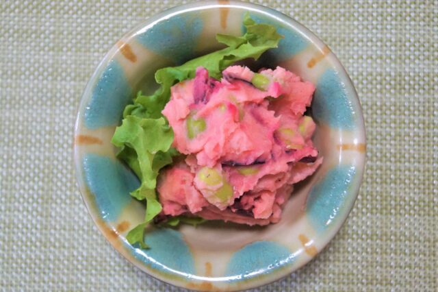 ポテトとビーツの和え物