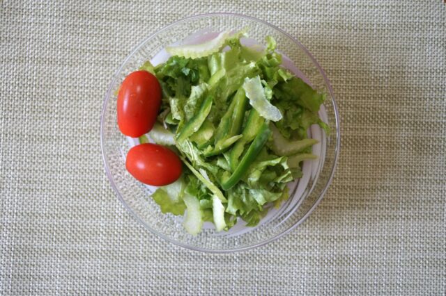 野菜サラダ(胡麻と豆板醤のドレッシング)