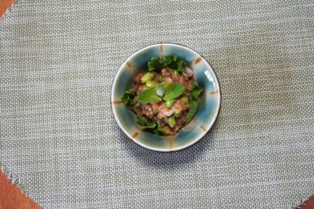 高きびと豆のウドズオイル和え