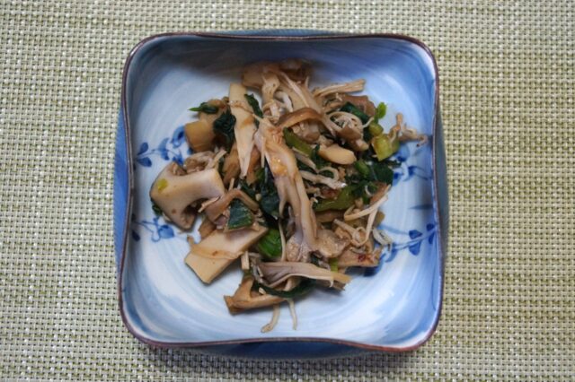 きのこと青菜のじゃこ和え