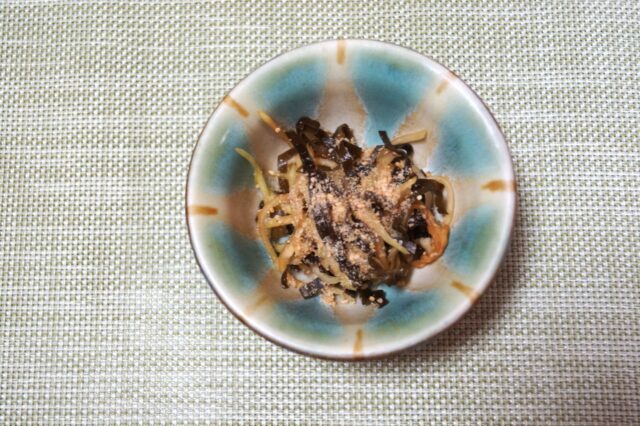 切干大根と刻み昆布の和え物