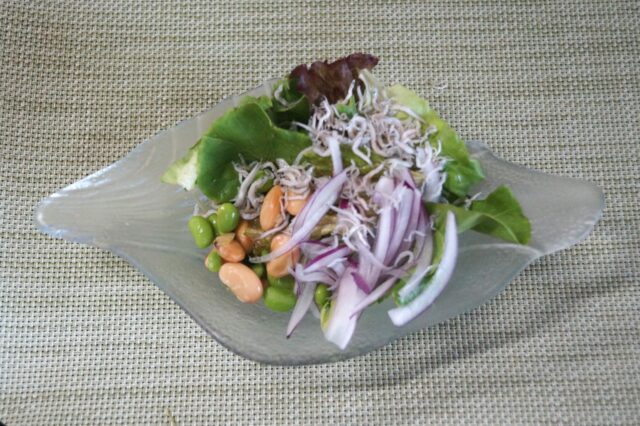 豆とじゃこのサラダ 梅しそ風味
