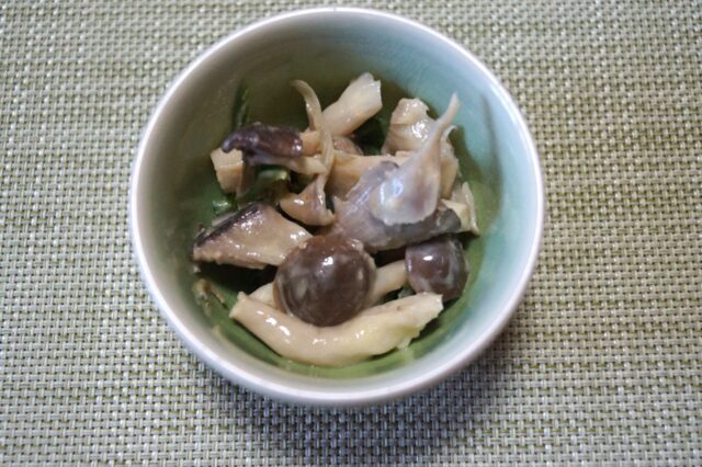 きのこのからしマヨ和え