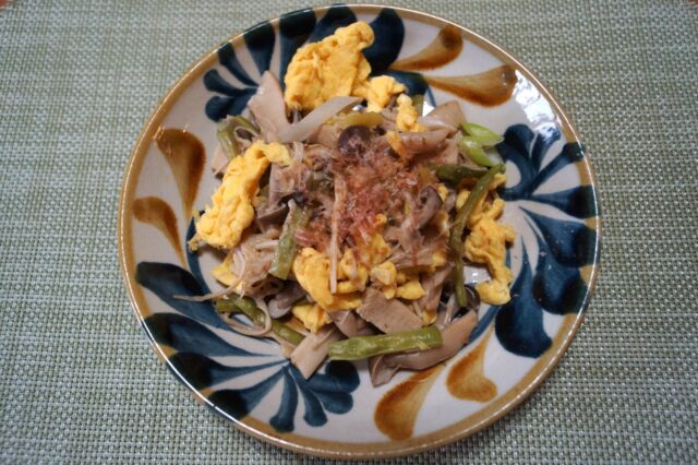 高野豆腐ときのこの卵炒め