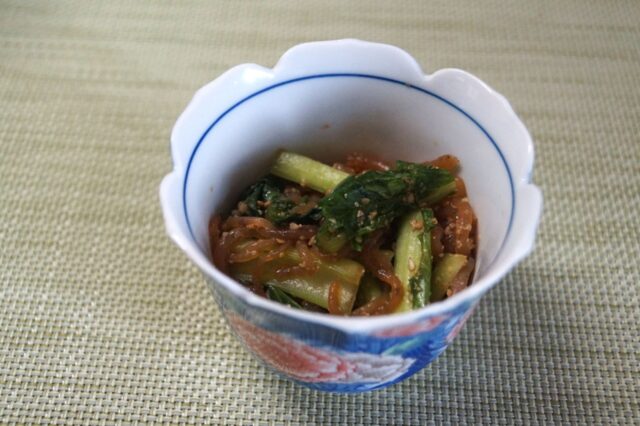 青菜と糸こんにゃくの胡麻和え