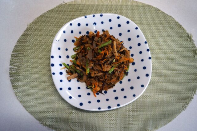高野豆腐と豆とひじきの炒り煮