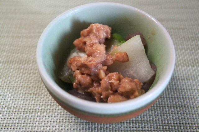 ヘチマのナッツ味噌かけ