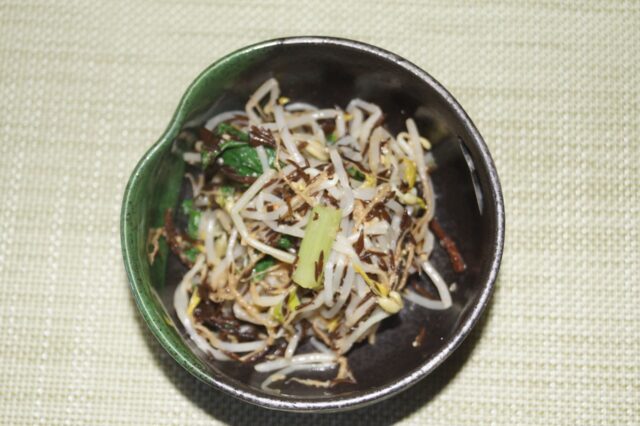 ひじきともやしの生姜味噌和え