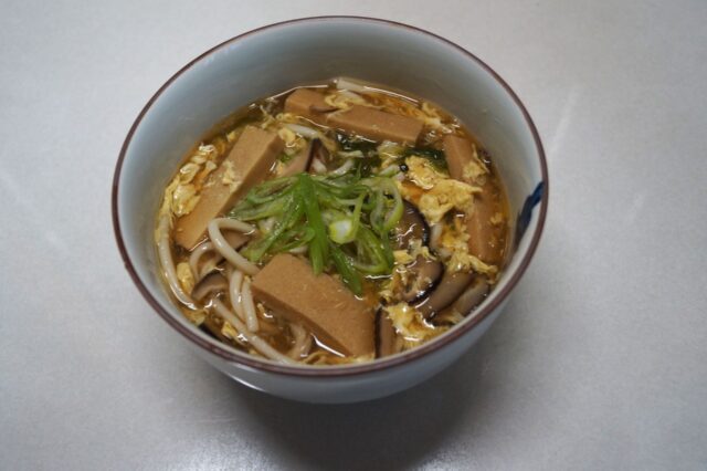 卵とじ玄米うどん