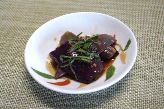 蒸しナスのシソマリネ