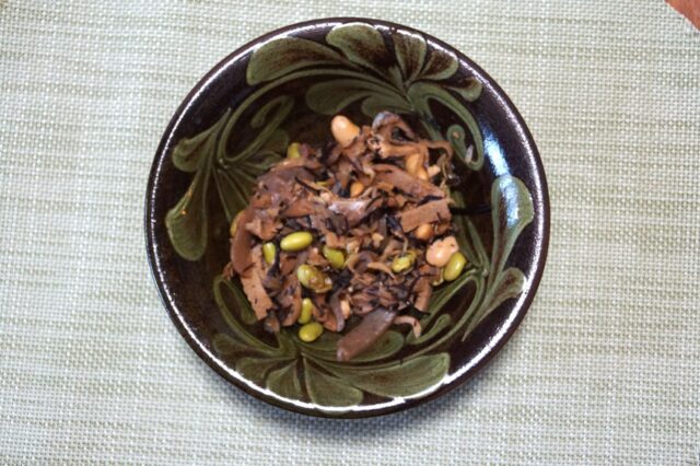 切干大根とひじきと豆の重ね煮(桜エビ入り)