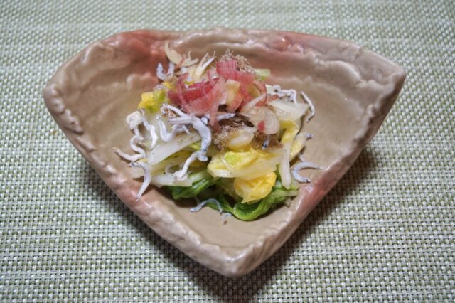 塩もみ白菜のじゃこのせ