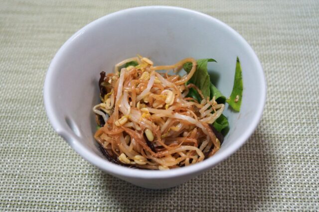 青菜ともやしとキクラゲの中華和え