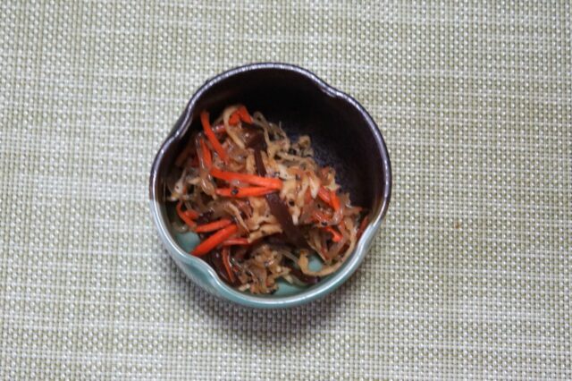 切干大根としらたきのサラダ