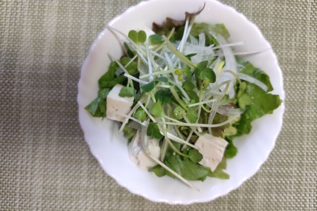 豆腐サラダ 紫キャベツドレッシング