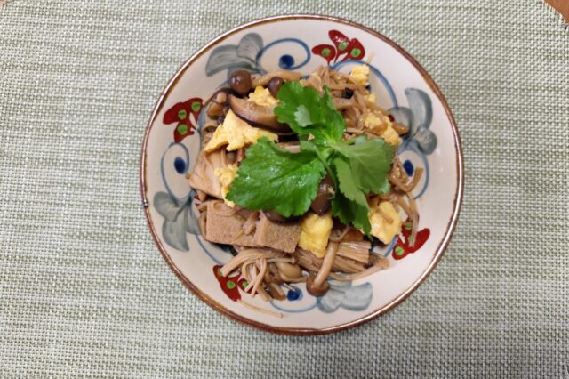 高野豆腐の重ね煮卵とじ