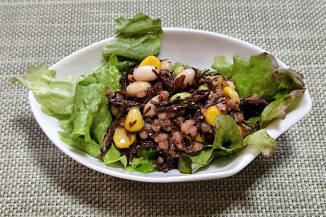 高きびとひじきと豆のサラダ..