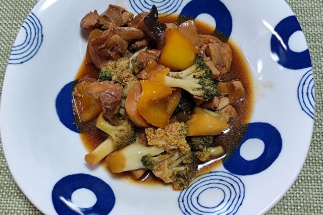 鶏と野菜のコチュジャン炒め