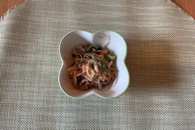 人参ときくらげのクルミ味噌和え