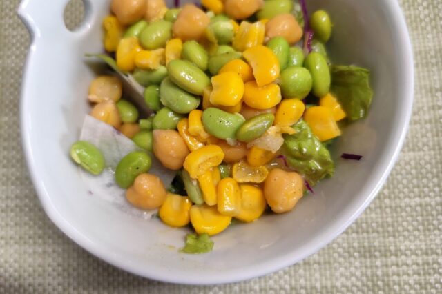 豆のカレー風味サラダ