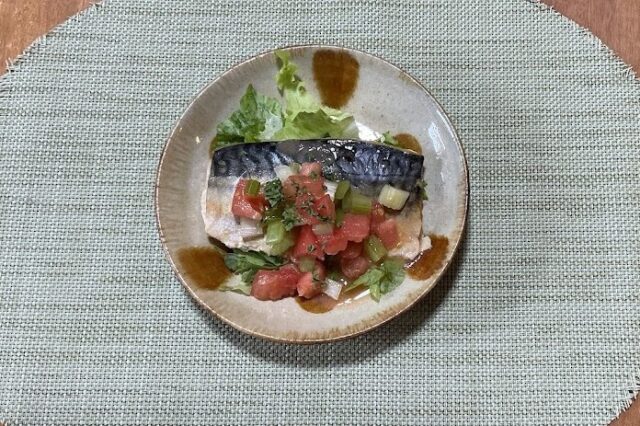 蒸し魚のトマトレモンオイルソース