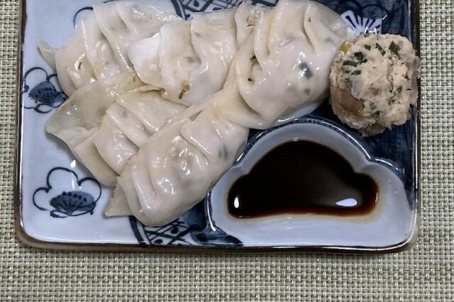 にんにく塩麴のおから入り米粉餃子