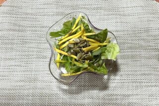 野菜サラダ ビーツドレッシング