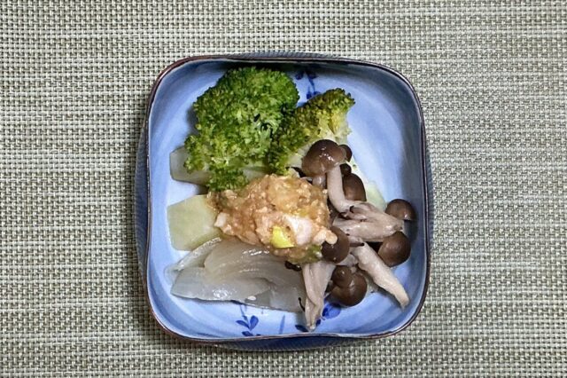 蒸し野菜の味噌ダレ