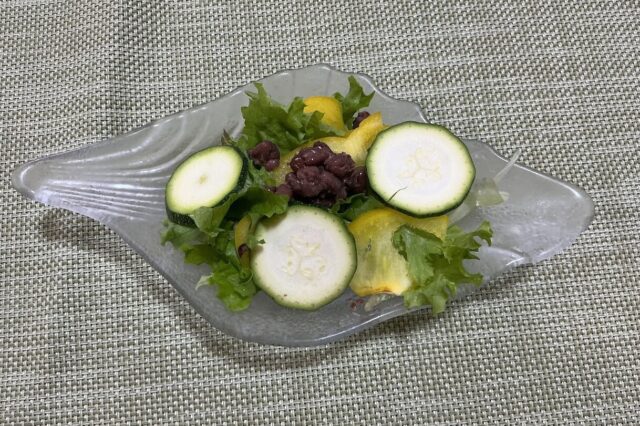 塩小豆入りサラダ《甘酒マスタードドレ》