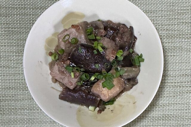 なすと高きびのそぼろ炒め