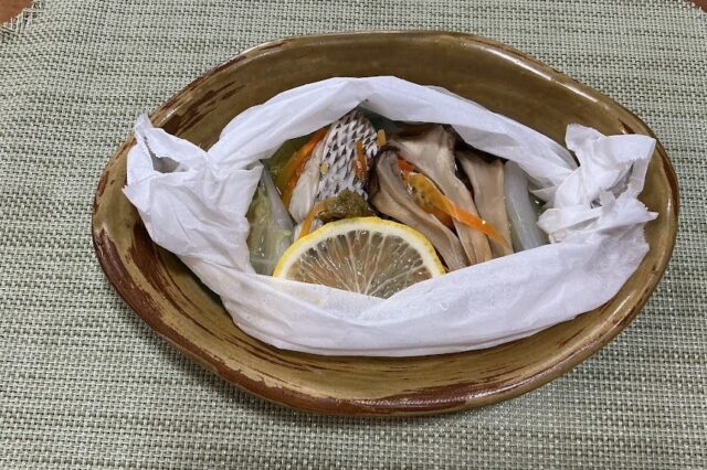 魚の塩麹包み蒸し