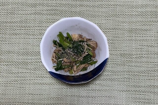 青菜ときのこのじゃこ和え