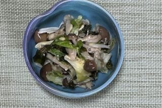キャベツとワカメの酢味噌和え