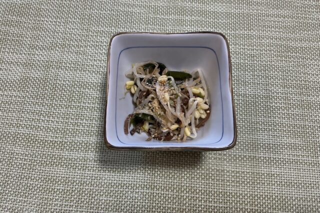 もやしとワカメのナムル《塩麹、にんにく、ごま油ドレ》