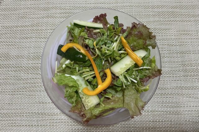 野菜サラダ《バジルドレ》