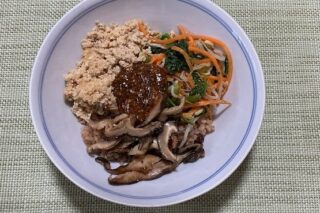 ベジビビンバ丼⭐︎