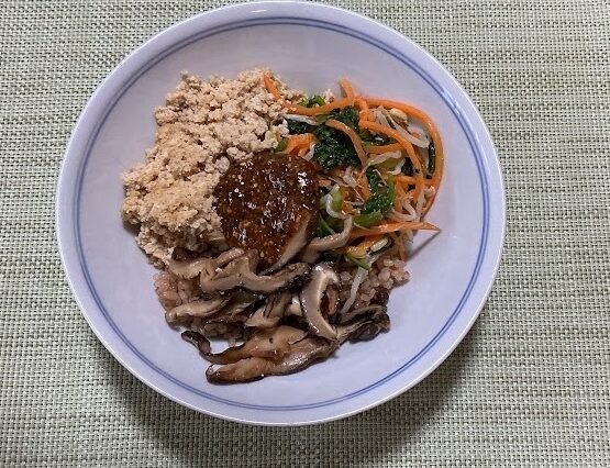 ベジビビンバ丼⭐︎