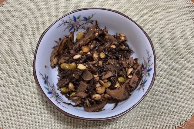 ひじきと豆の炒り煮