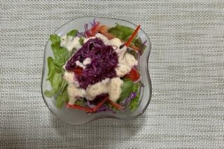 野菜サラダ《豆乳玉ねぎドレ》