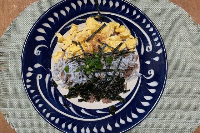 卵とわかめのシラス丼⭐︎