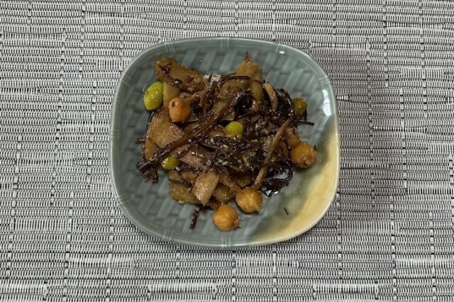 ごぼうとひじきと豆の胡麻和え