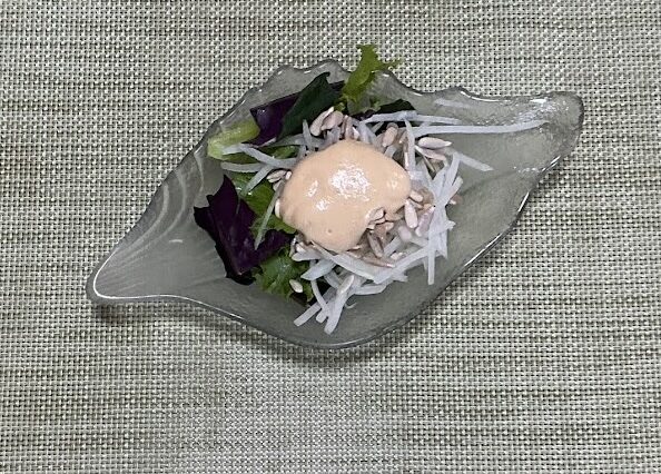 野菜サラダ《豆乳味噌ワサビドレ》