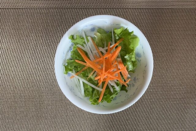 彩り野菜サラダ《バジルドレ》⭐︎