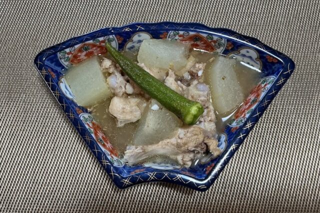 鶏と冬瓜の塩麹煮込