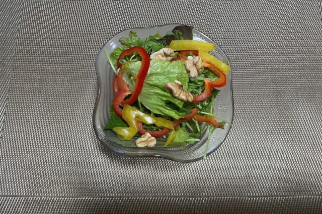 野菜サラダ《にんにく味噌ドレ》✳︎